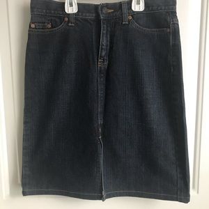Women’s knee-length jean skirt
